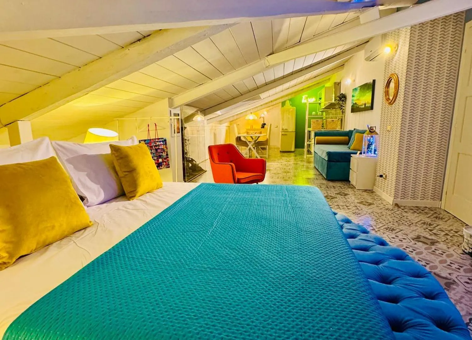 Lovolcano Naples Aparthotel
